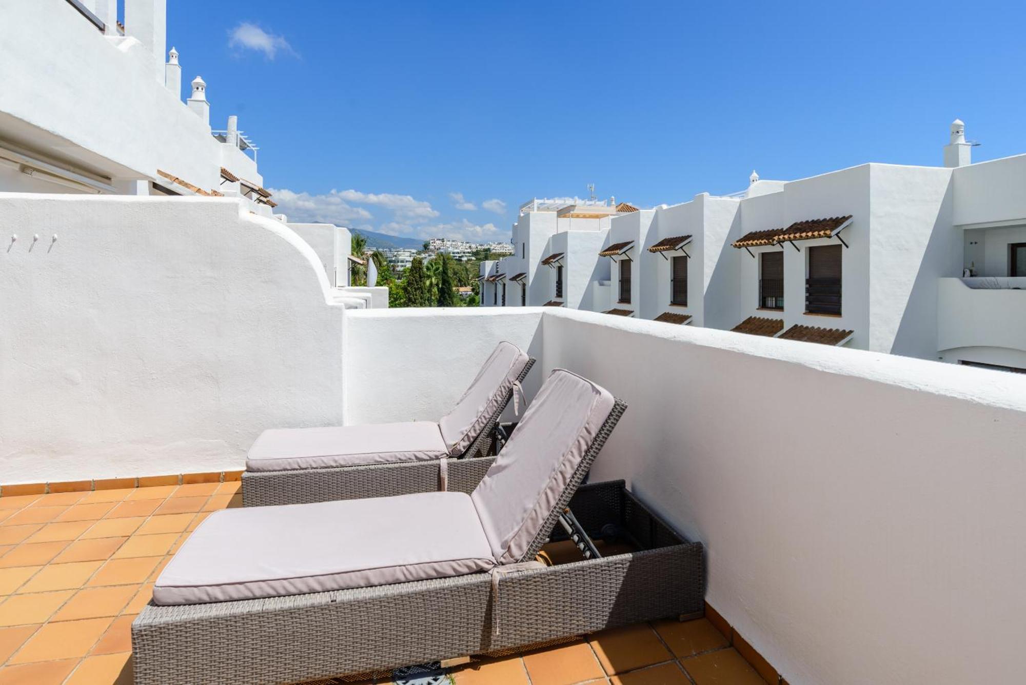 Golf Hills Bed and Breakfast Εστεπόνα Εξωτερικό φωτογραφία