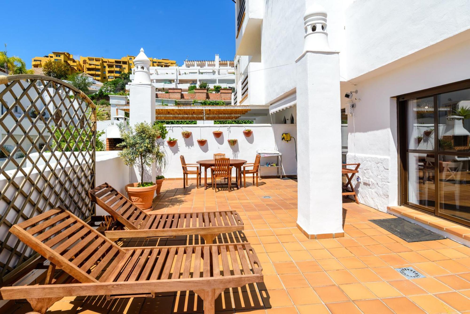 Golf Hills Bed and Breakfast Εστεπόνα Εξωτερικό φωτογραφία