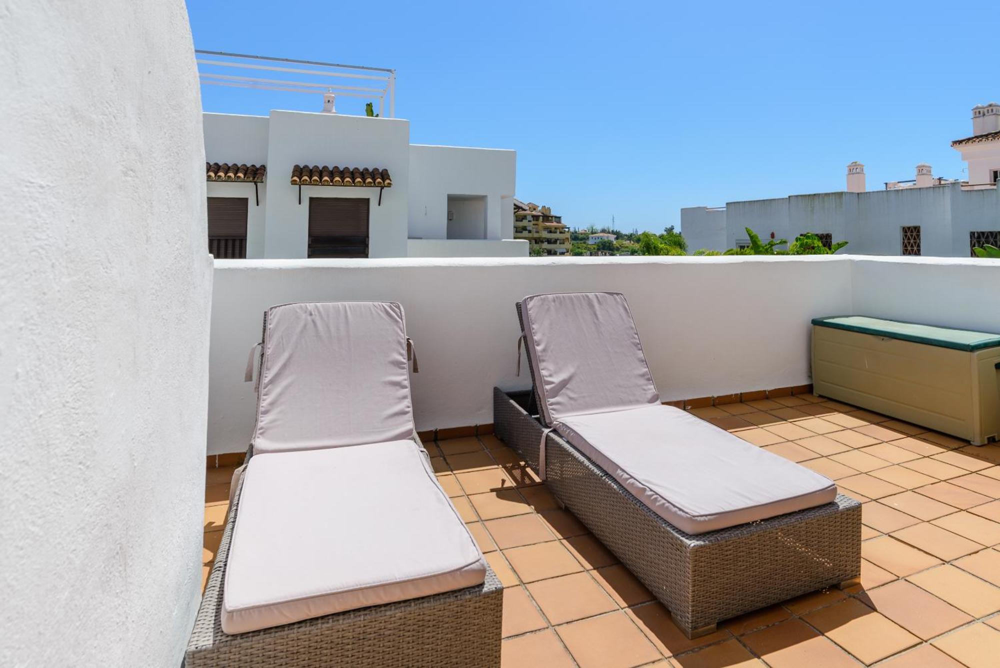Golf Hills Bed and Breakfast Εστεπόνα Εξωτερικό φωτογραφία